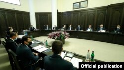 Armenia -- Armenian Prime Minister Nikol Pashinian chairs a cabinet meeting in Yerevan, December 3, 2020.
