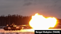 Расейскія танкі Т-80У, ілюстрацыйнае фота