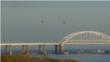 Авіація над Керченським мостом, архівне фото