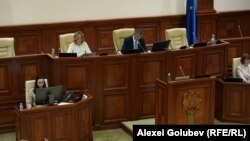 Președintele Parlamentului, Igor Grosu, la ședința din 8 noiembrie
