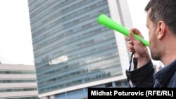 Otpušteni vojnici na skupu u Sarajevu, 16. februar 2011.