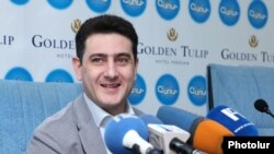 Հայաստանի ազգային ֆիլհարմոնիկ նվագախումբի ղեկավար էդվարդ Թոփչյանը, արխիվ